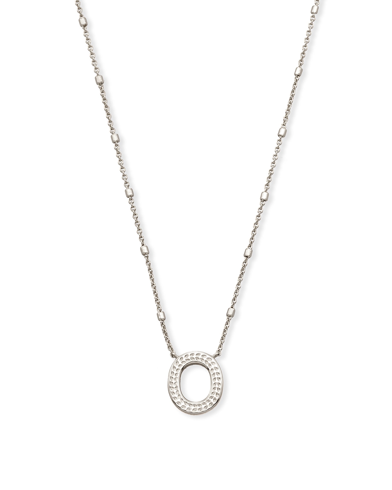 Letter O Pendant Necklace in Silver